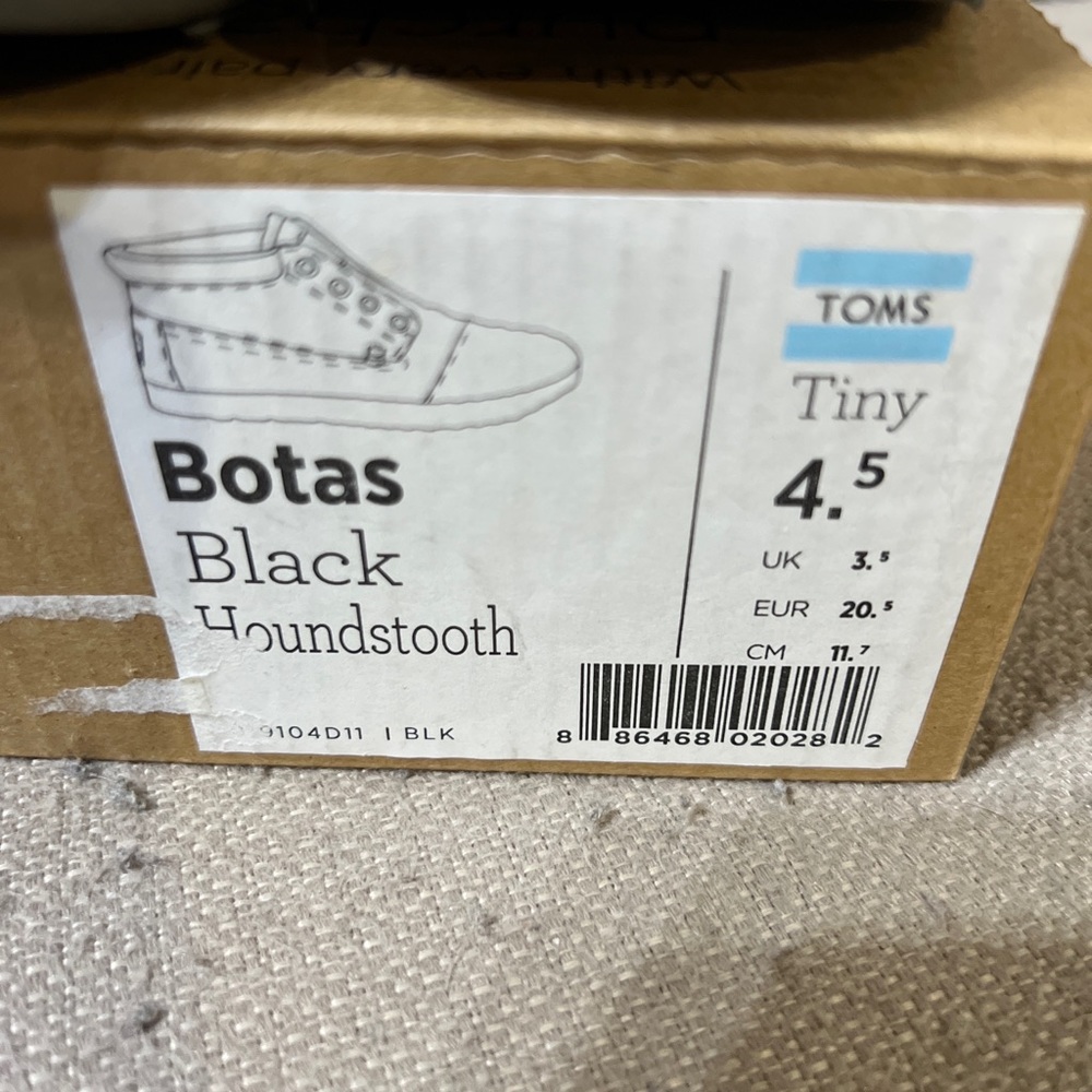 Toms Tiny size 4.5 houndstooth